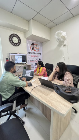 digital-aacharyas-digital-marketing-course-training-institute-in-kharadi-pune-big-0