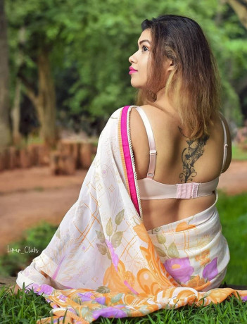 contact-9540987624-available-call-girls-in-safdarjung-enclave-big-0