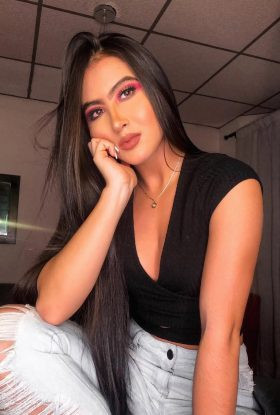 call-girls-indelhi-escort-happy-ending-big-0