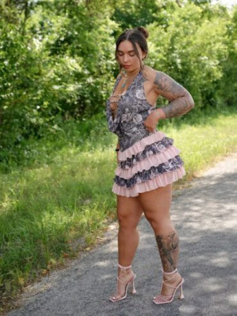 at-call-girls-in-khan-market-metro-9999275122-24-hour-available-big-1