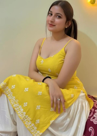 call-girls-in-khan-market-delhi-8588866654-escorts-service-big-0