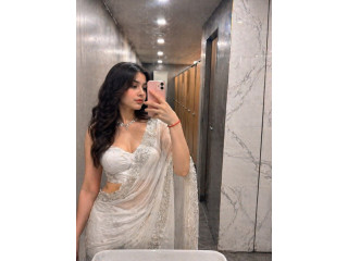 Call girls in Kishangarh Delhi 8588866654 Escorts service